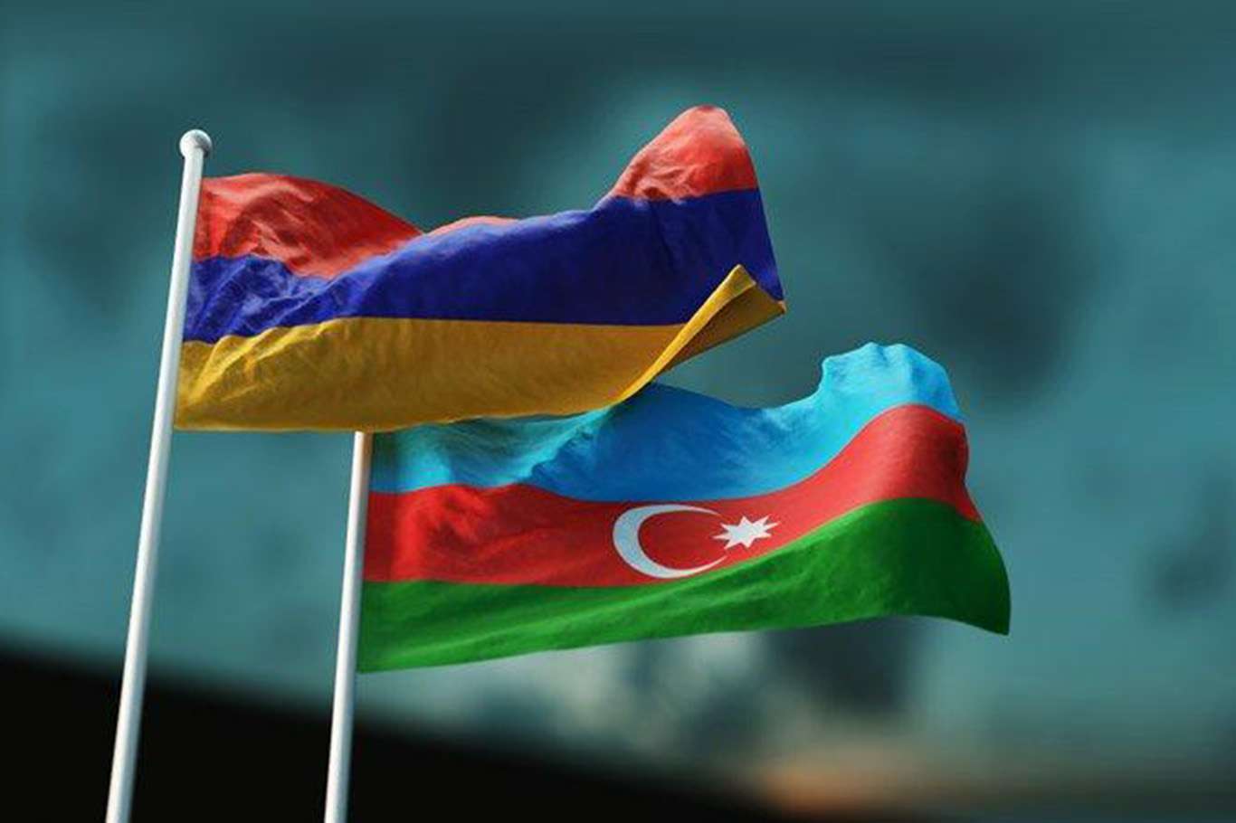 Azerbaycan, Ermenistan'ın 15 askerini harita karşılığında teslim etti Azerbaycan, Ermenistan'ın 15 askerini harita karşılığında teslim etti